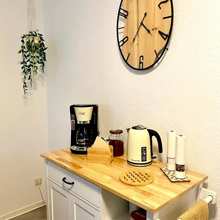 Cottbus-apartments - Beige I Privat I Wifi I Kueche Котбус