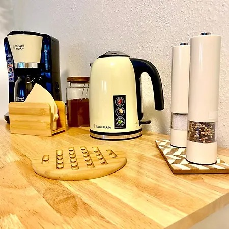 Cottbus-apartments - Beige I Privat I Wifi I Kueche Cottbus