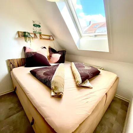 Cottbus-apartments - Beige I Privat I Wifi I Kueche